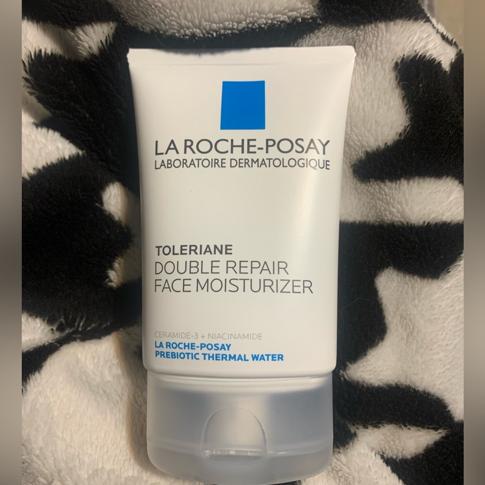 La Roche-Posay Toleriane double repair face moisturizer